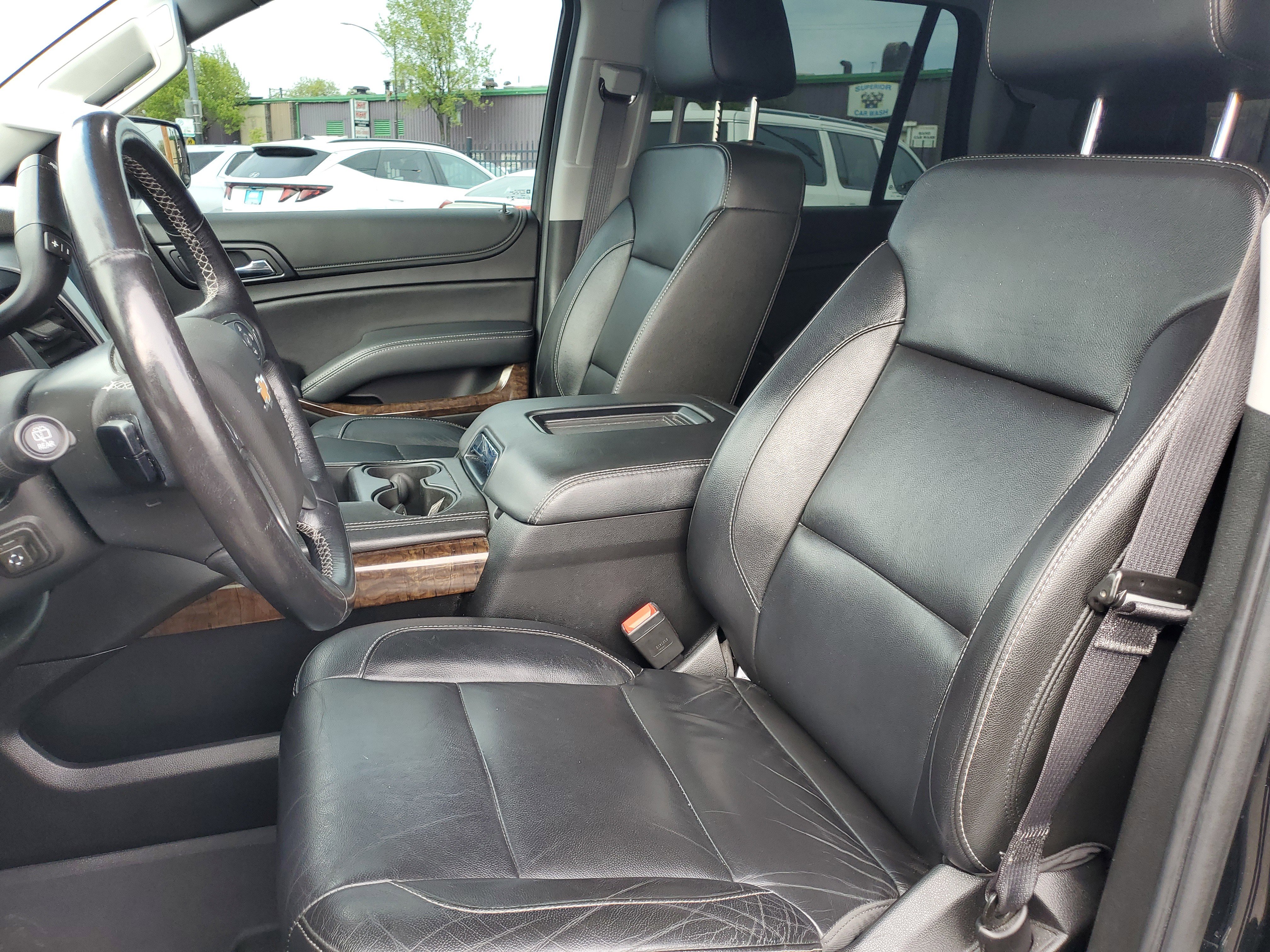 Used 2019 Chevrolet Tahoe LT w/ RST Edition AWD/4WD image 21