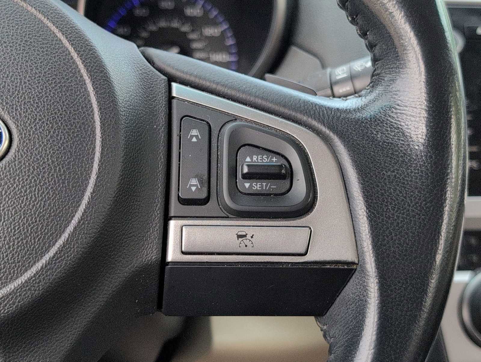 Used 2015 Subaru Outback 3.6R Limited AWD/4WD image 23