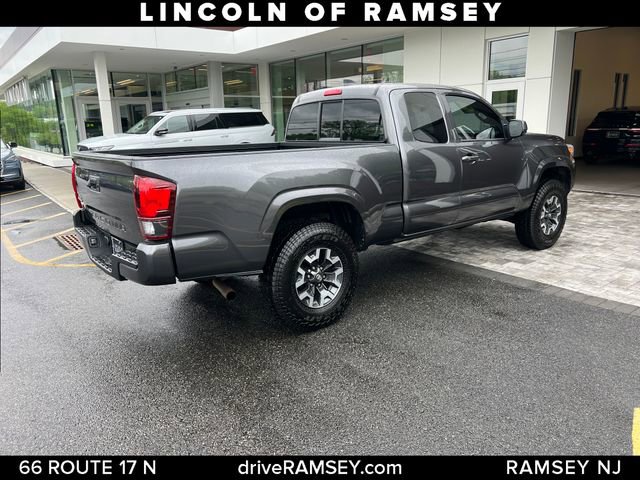 Used 2023 Toyota Tacoma SR w/ SR Convenience Package AWD/4WD image 7