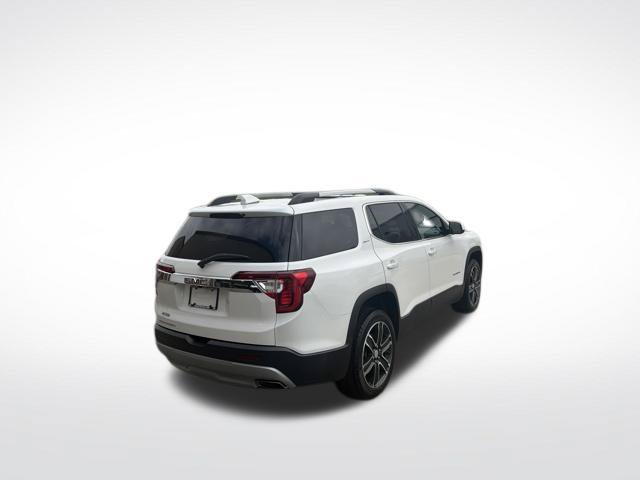 Used 2023 GMC Acadia SLT w/ Preferred Package FWD image 3