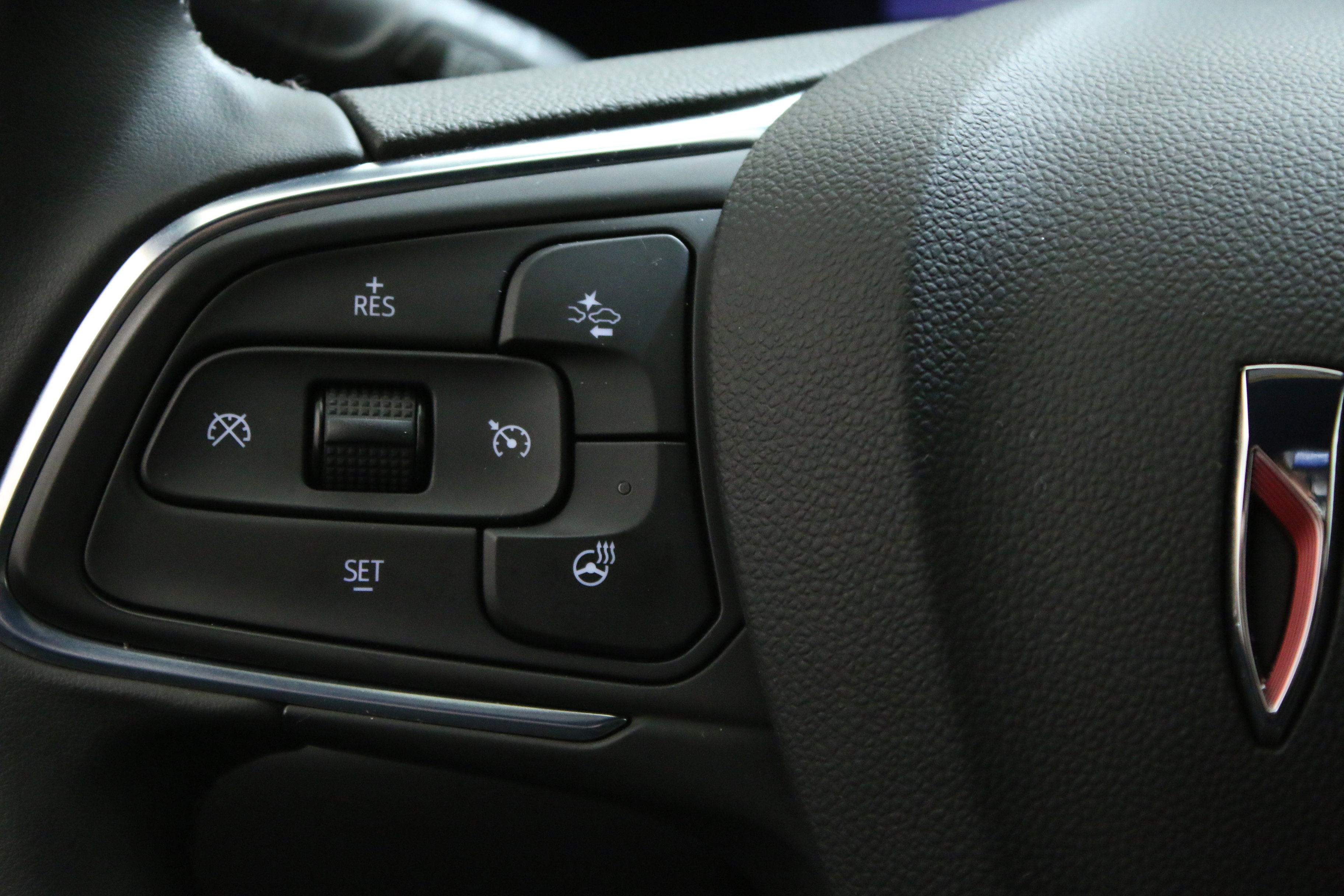 Used 2024 Buick Envista Sport Touring w/ Convenience I Package image 13