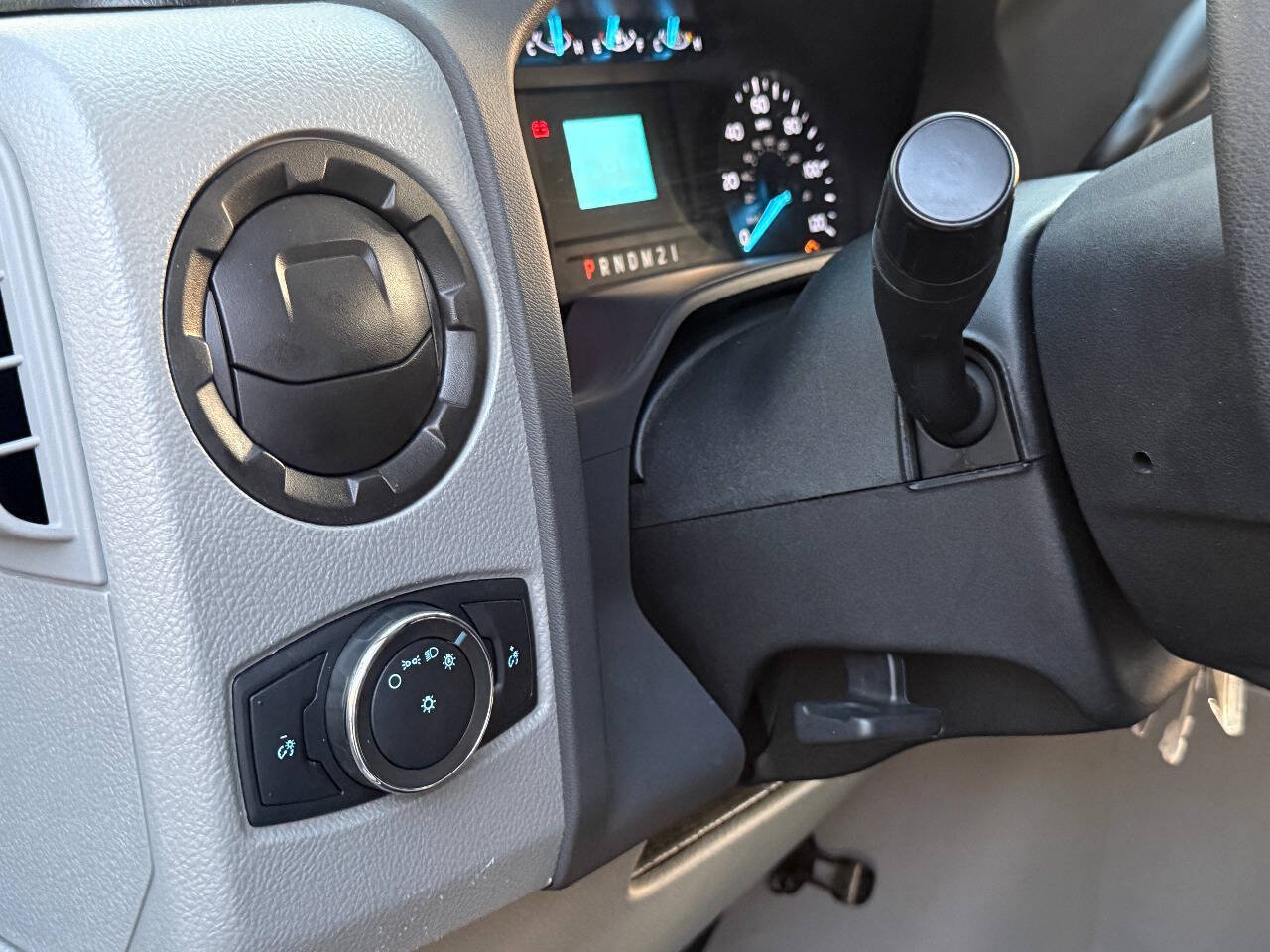 Used 2023 Ford E-450 and Econoline 450 Super Duty w/ Shuttle Bus Prep Package RWD image 75