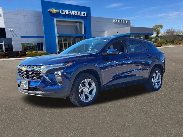 Used 2024 Chevrolet Trax LS w/ LS Convenience Package FWD image 34