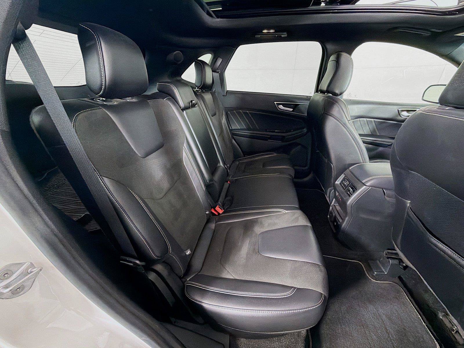 Used 2020 Ford Edge ST w/ Equipment Group 401A AWD/4WD image 30