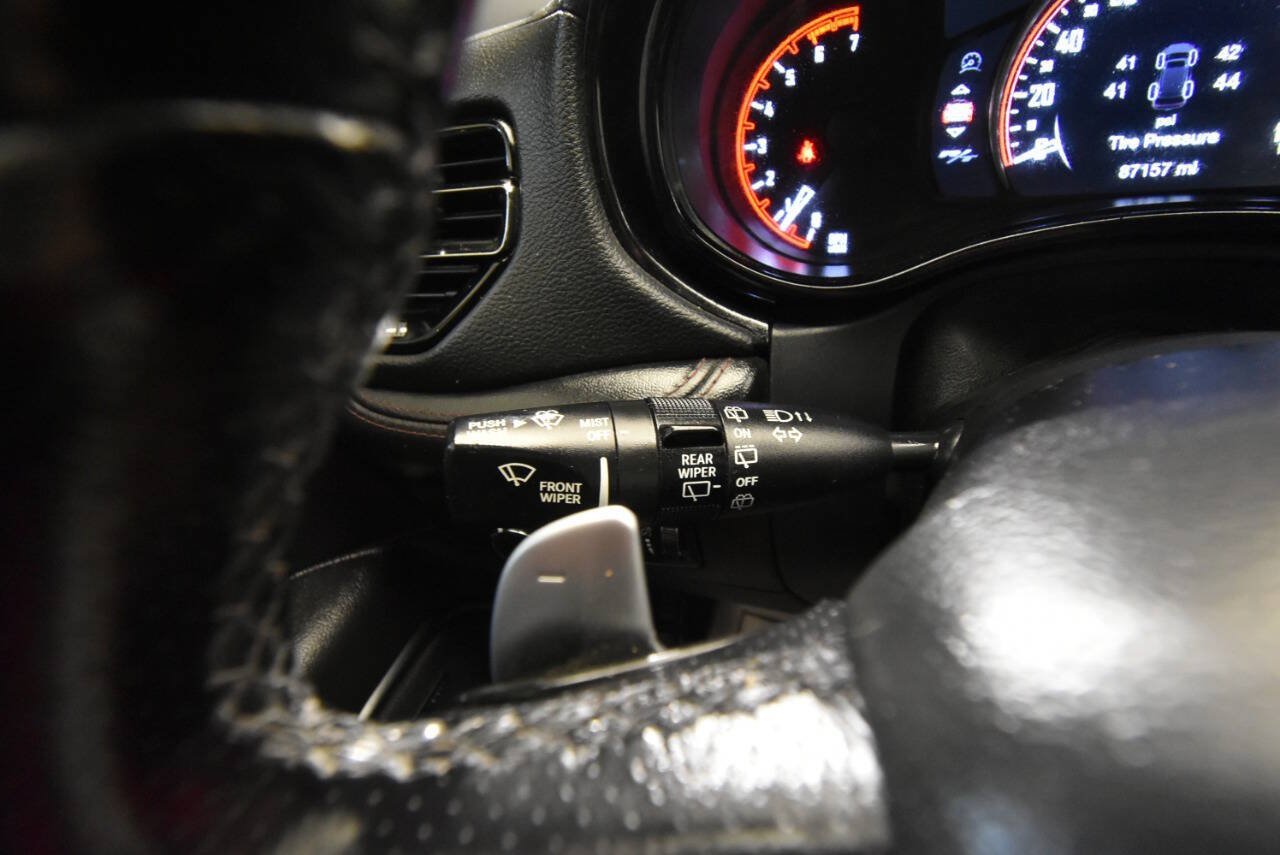 Used 2021 Dodge Durango R/T w/ Tow 'N Go Package AWD/4WD image 32