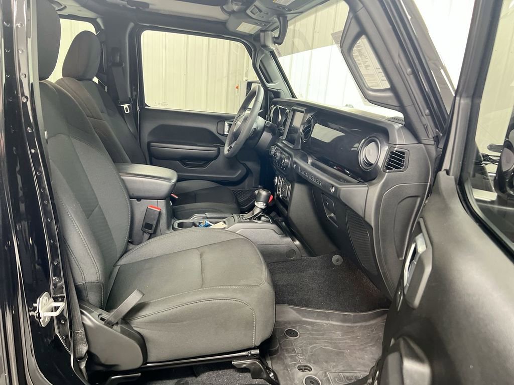Used 2023 Jeep Wrangler Unlimited Sport AWD/4WD image 22
