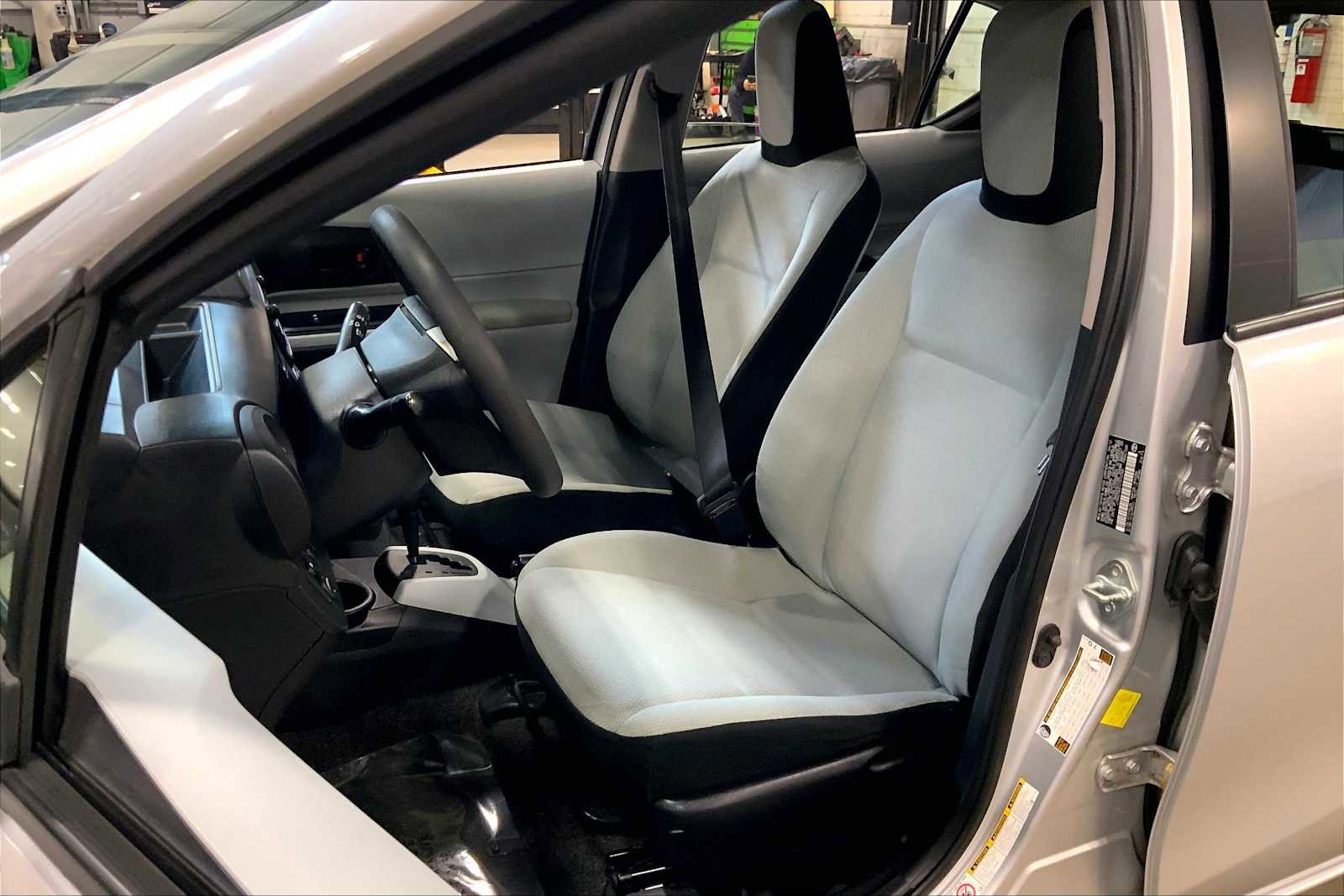 Used 2012 Toyota Prius C One image 8