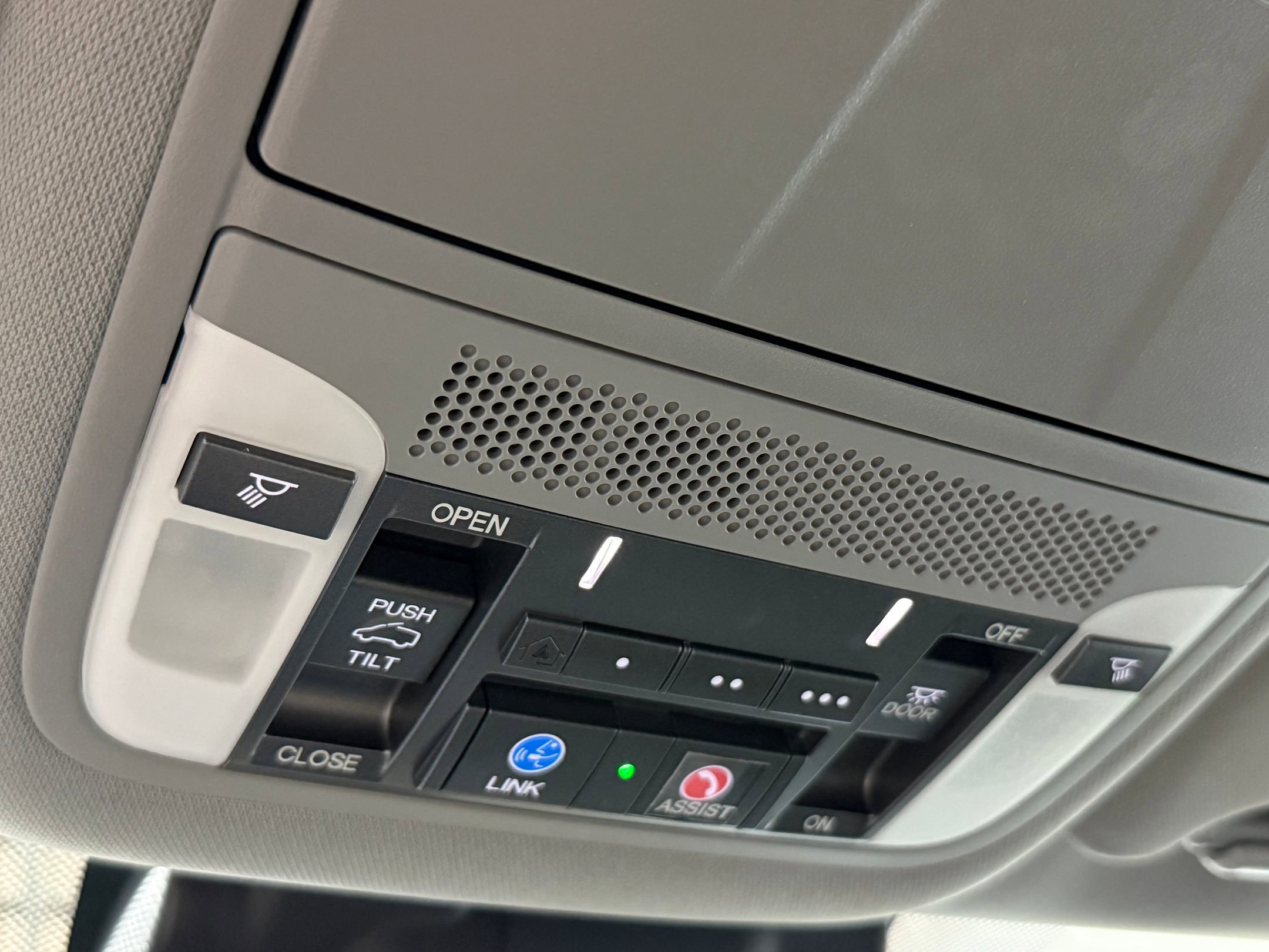 Used 2020 Acura MDX FWD w/ Technology Package image 31