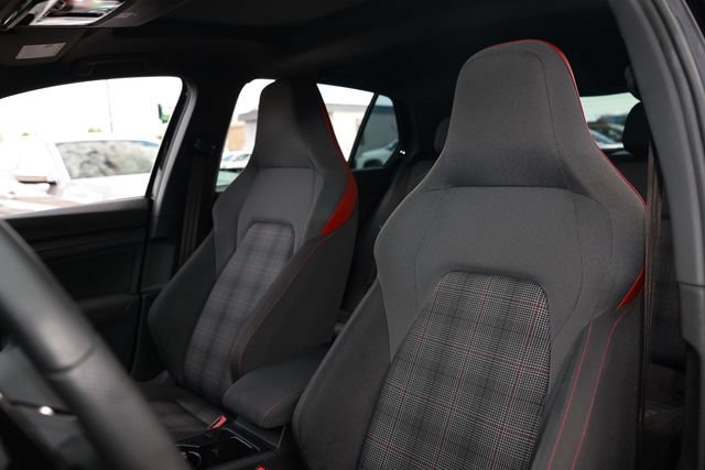 Used 2022 Volkswagen GTI SE FWD image 9
