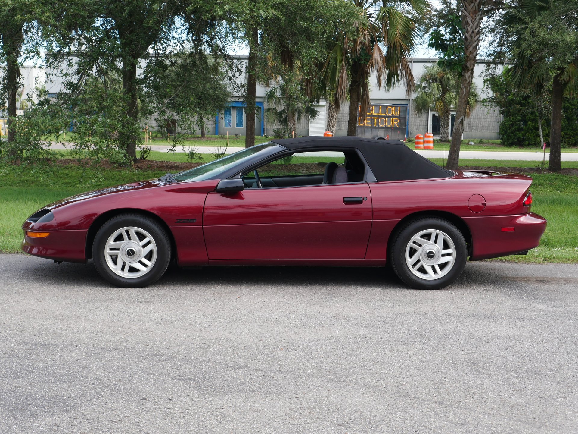 Used 1994 Chevrolet Camaro Z28 RWD image 13