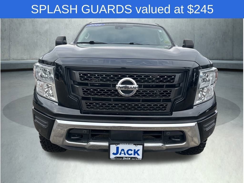 Used 2022 Nissan Titan SV w/ SV Convenience Package image 11