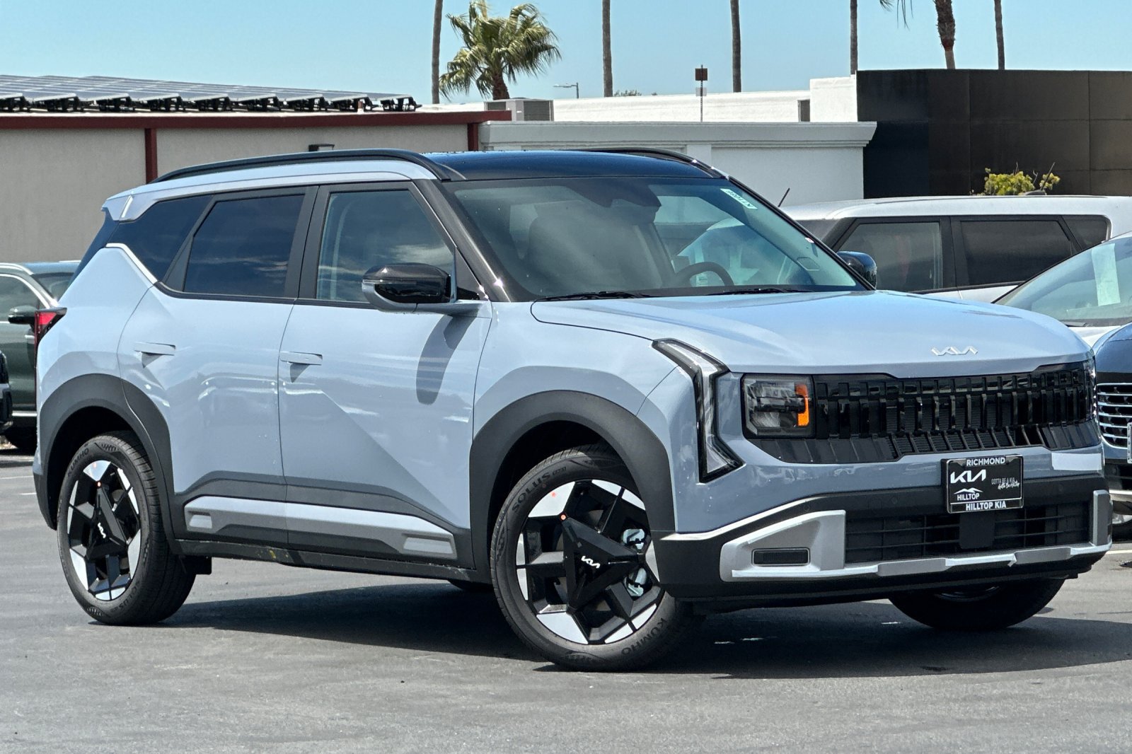 New 2027 Kia Seltos EX w/ EX Panoramic Sunroof Package FWD image 2