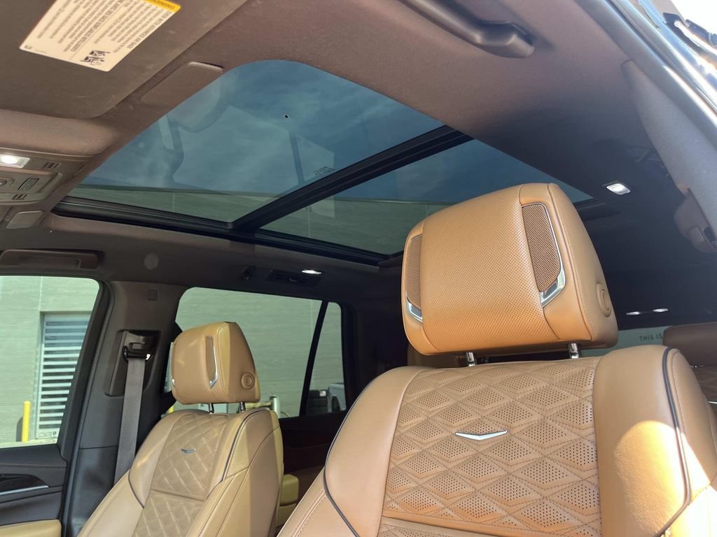 Used 2023 Cadillac Escalade Sport w/ Touring Package AWD/4WD image 34