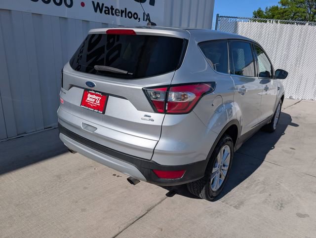 Used 2017 Ford Escape SE AWD/4WD image 25