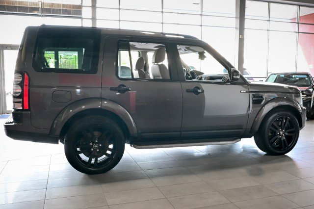 Used 2016 Land Rover LR4 HSE Silver Edition AWD/4WD image 4