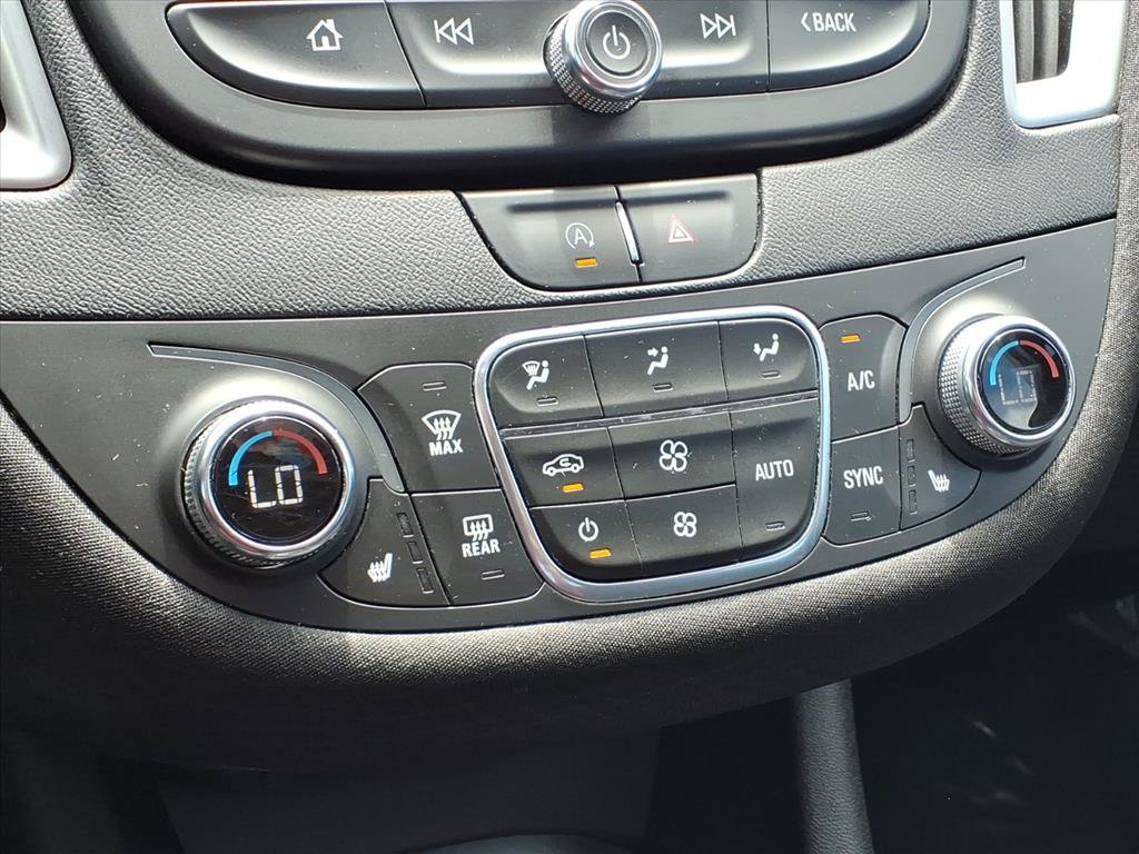 Used 2022 Chevrolet Malibu LT FWD image 7