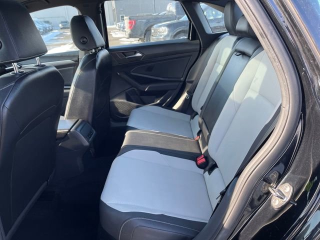 Used 2021 Volkswagen Jetta R-Line w/ R-Line Cold Weather Package image 19