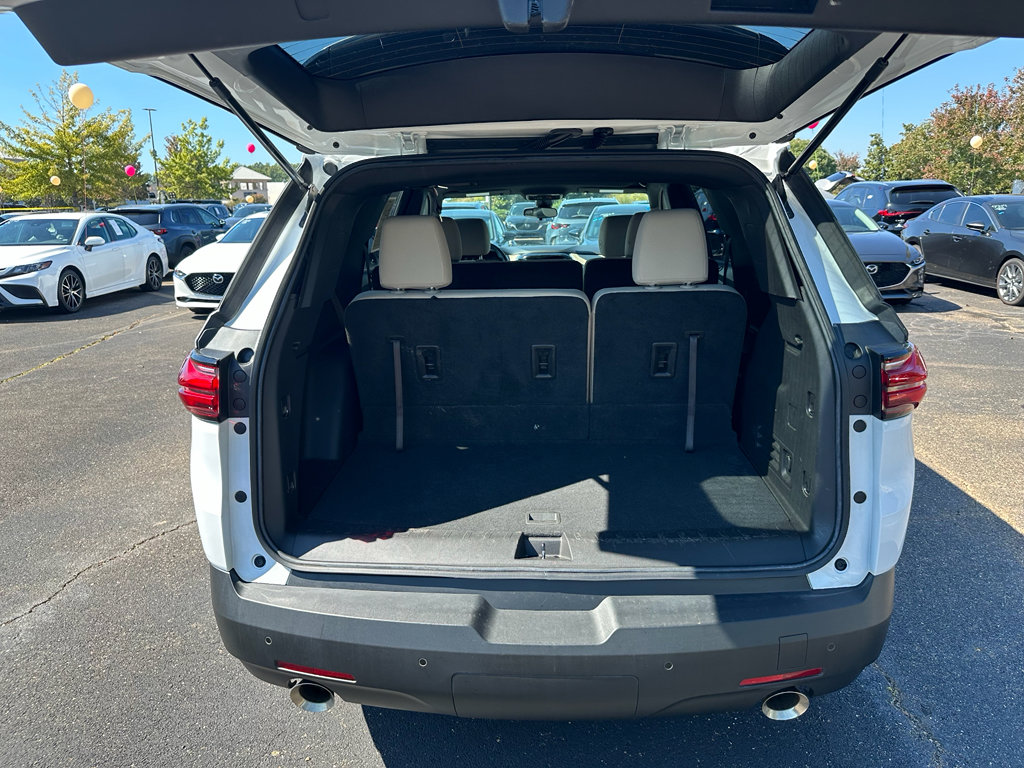 Used 2022 Chevrolet Traverse LS image 26