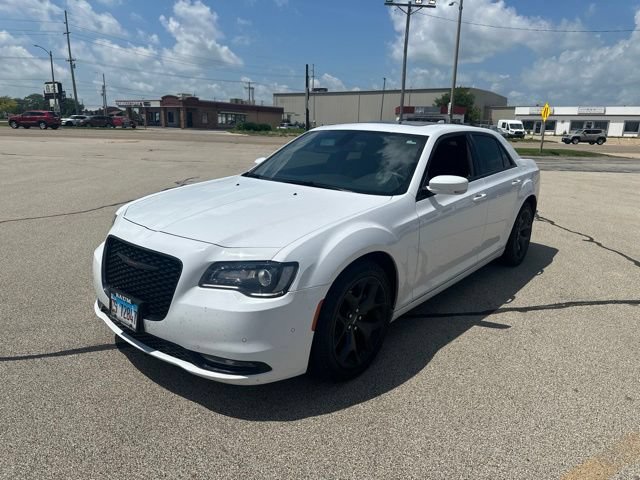 Used 2023 Chrysler 300 S RWD image 2