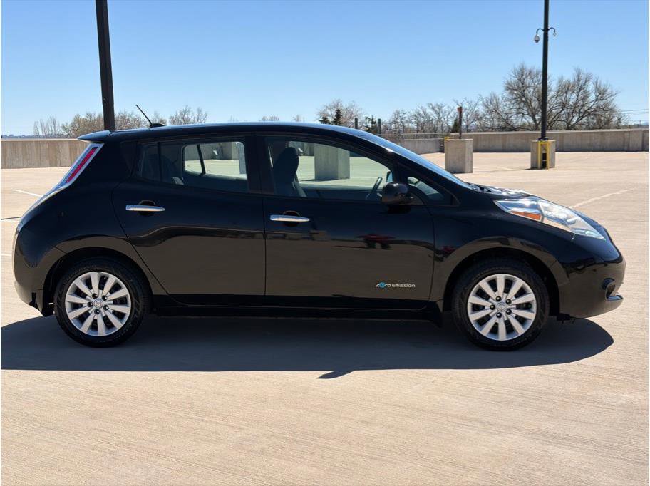 Used 2015 Nissan Leaf S w/ Charge Package image 9