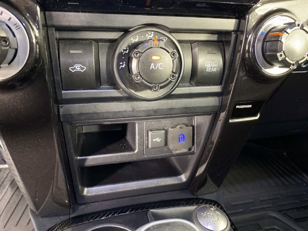 Used 2024 Toyota 4Runner TRD Off-Road Premium w/ Moonroof Package AWD/4WD image 22