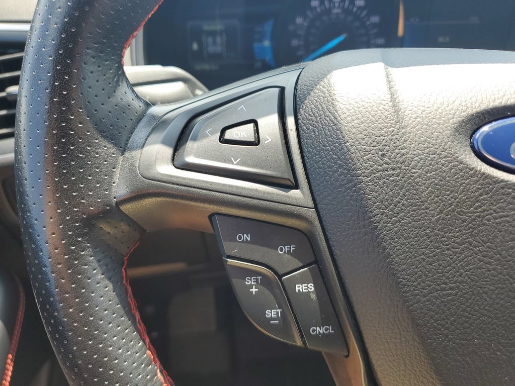 Used 2022 Ford Edge ST-Line AWD/4WD image 19