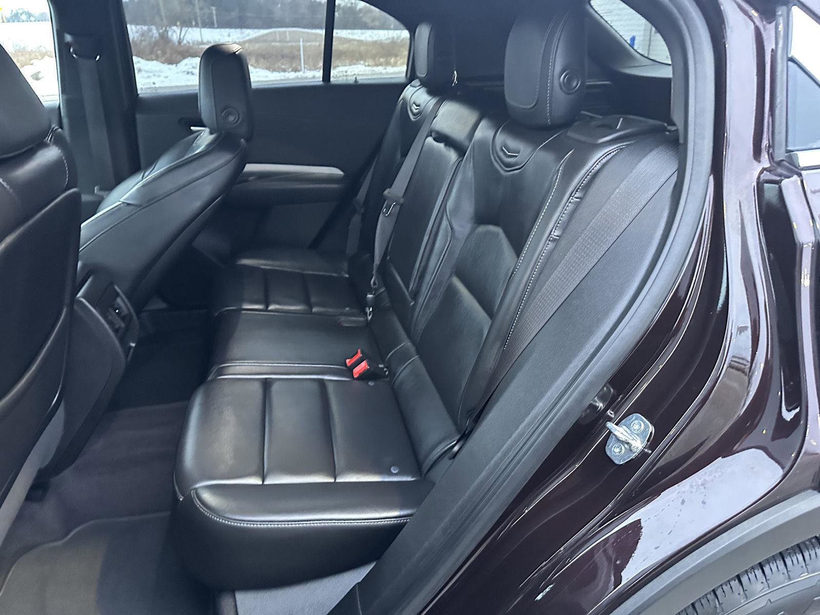 Used 2020 Cadillac XT4 Premium Luxury image 12