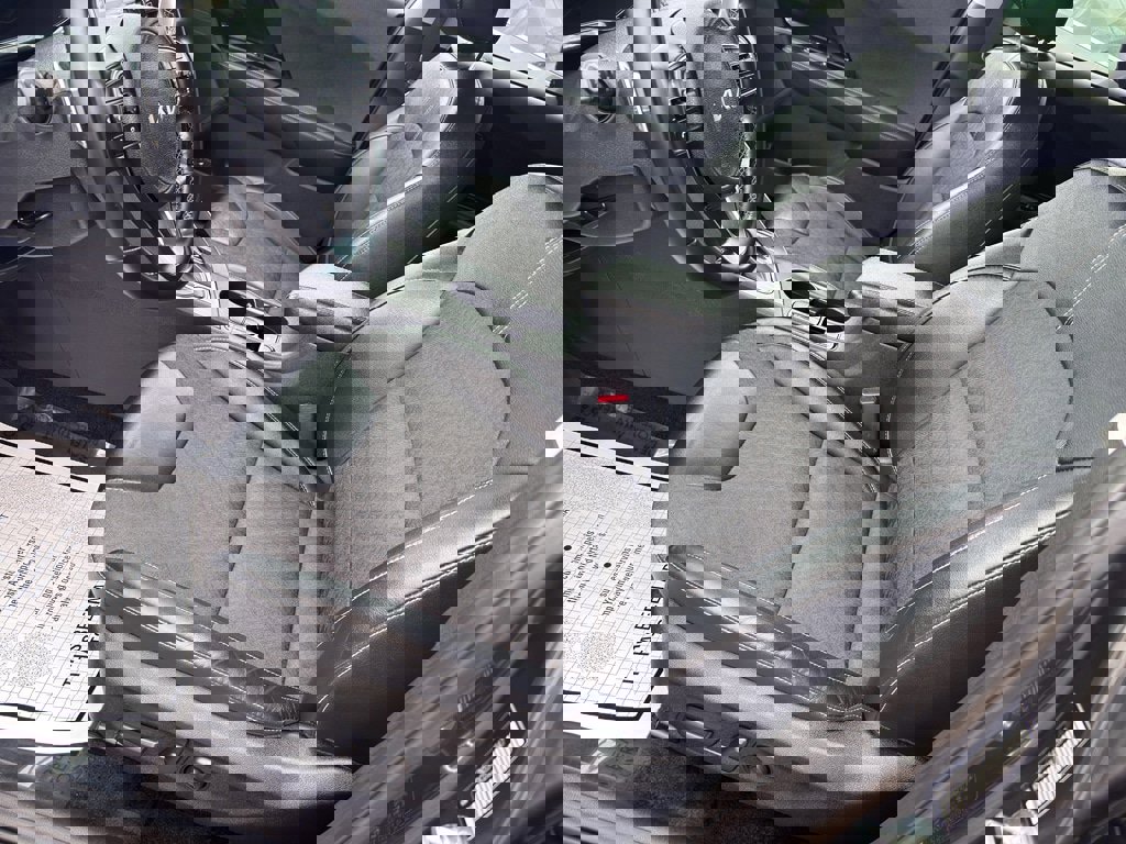 Used 2022 Kia Niro EX image 10