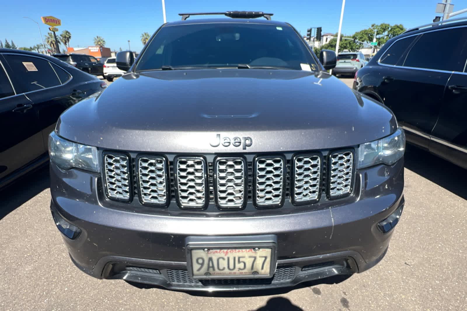 Used 2019 Jeep Grand Cherokee Altitude AWD/4WD image 2
