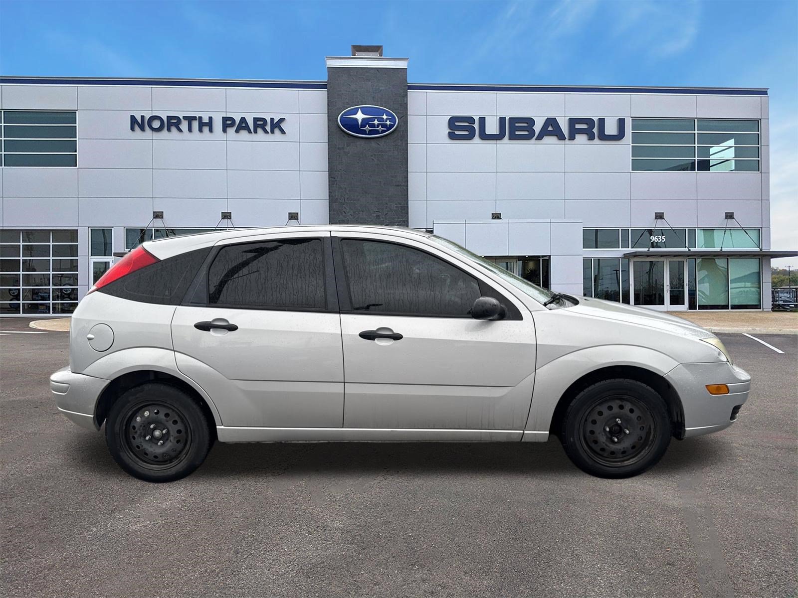 Used 2007 Ford Focus S FWD image 2