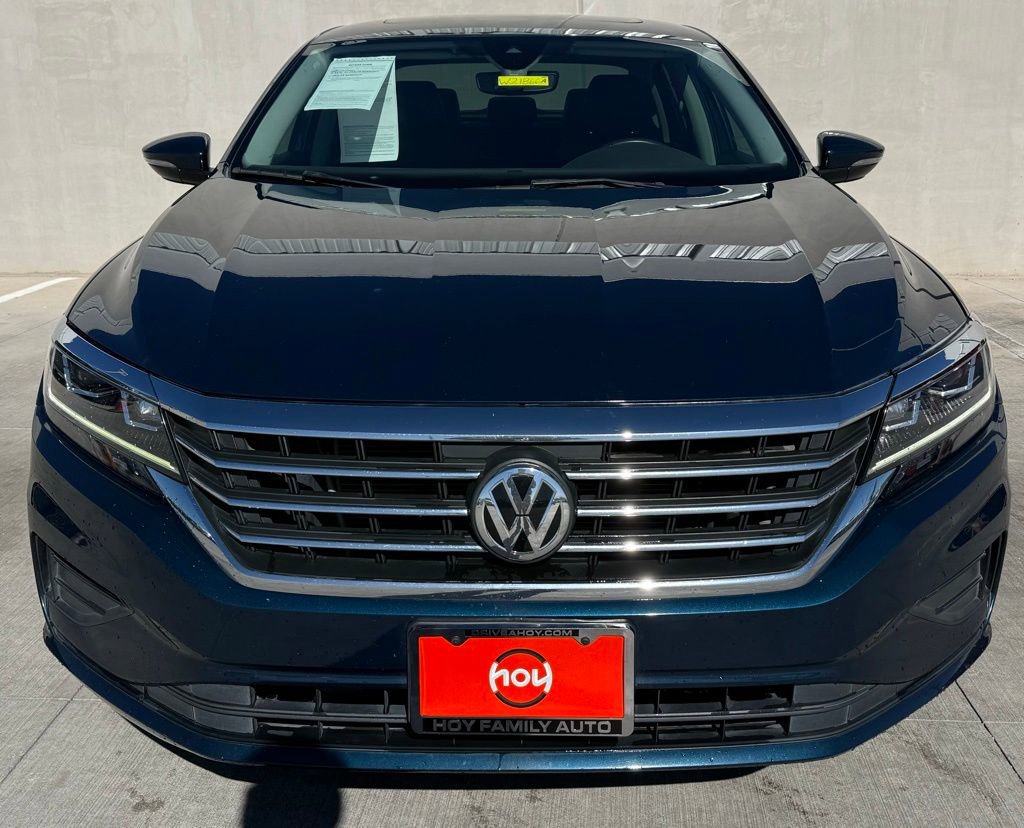 Used 2022 Volkswagen Passat 2.0T SE FWD image 2
