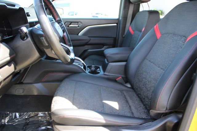 Used 2023 Chevrolet Colorado Z71 w/ Z71 Convenience Package 2 AWD/4WD image 37