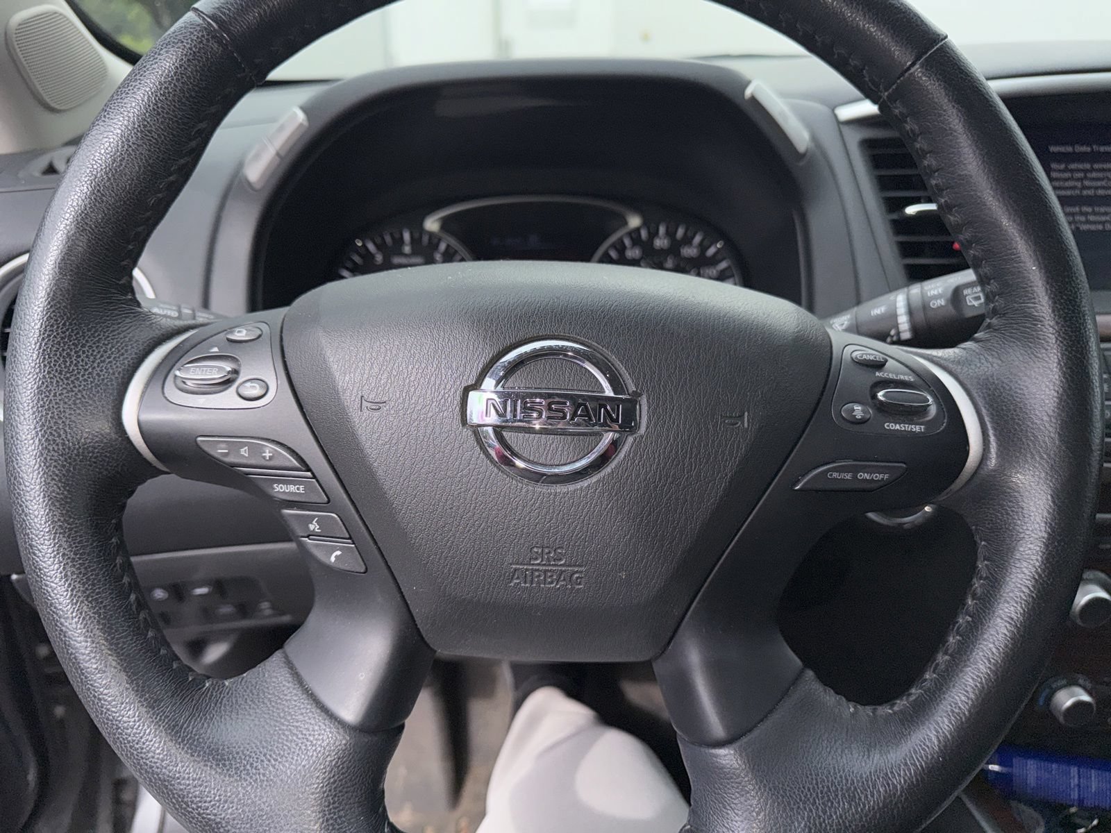 Used 2020 Nissan Pathfinder Platinum w/ Cargo Package AWD/4WD image 11