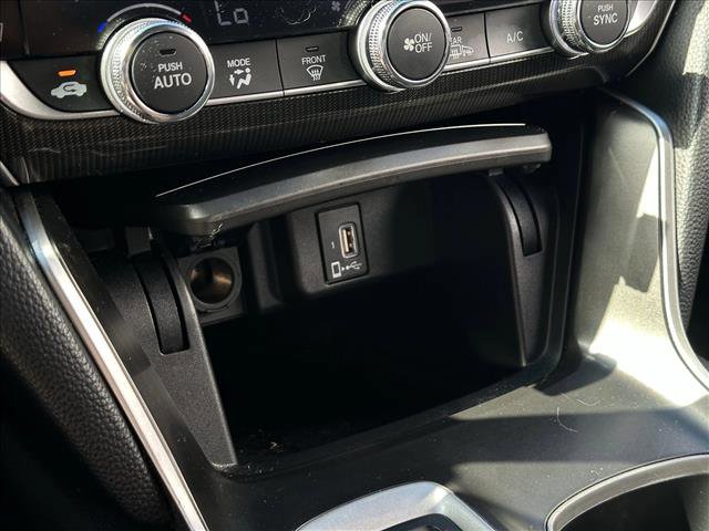 Used 2018 Honda Accord Sport image 14