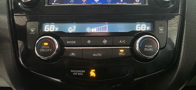 Used 2019 Nissan Rogue Sport SV w/ Technology Package image 21