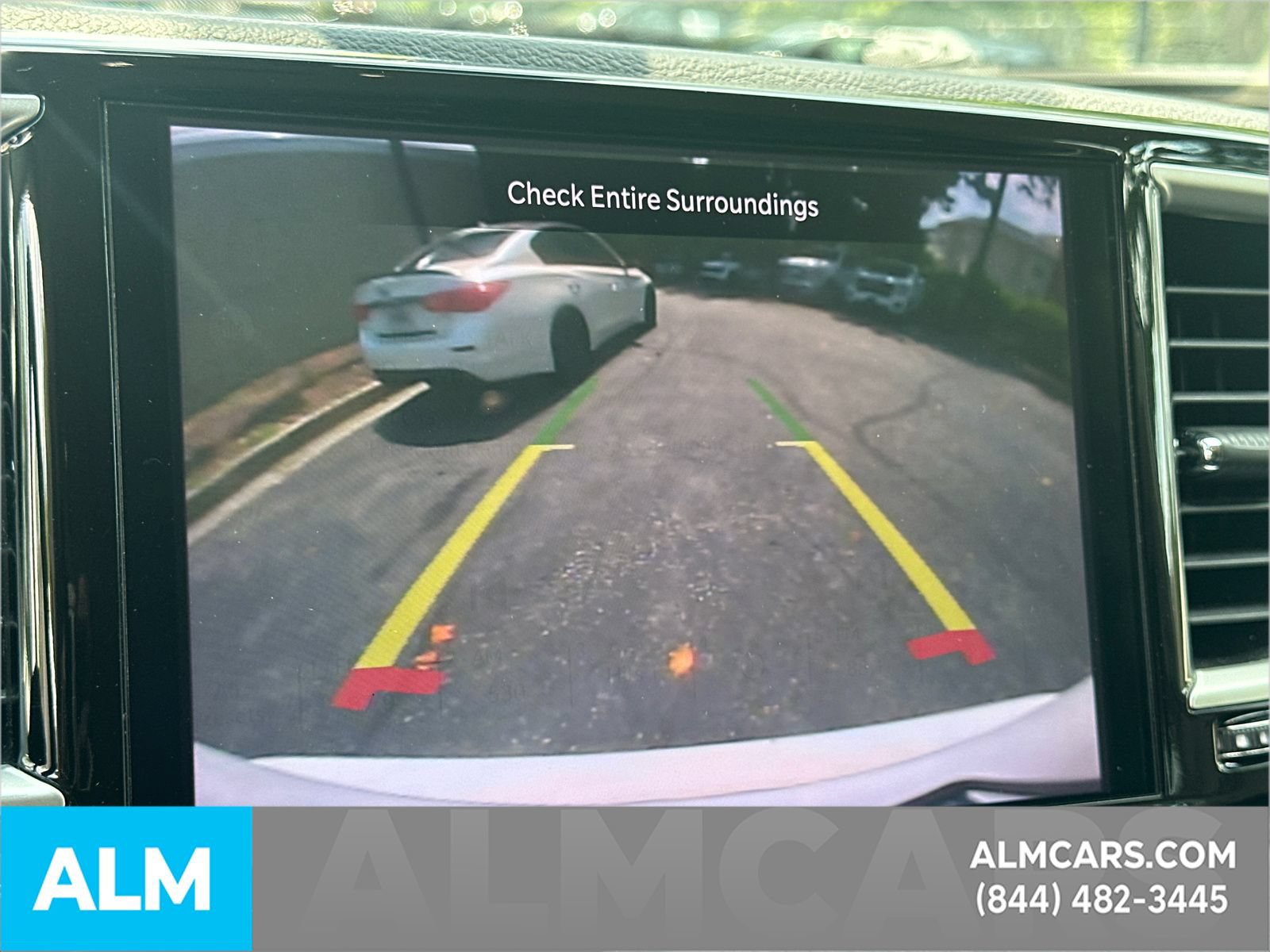 Used 2023 Chrysler Pacifica Touring-L FWD image 33