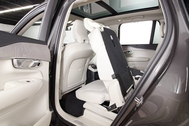 Used 2024 Volvo XC90 T8 Ultimate w/ Protection Package Premier AWD/4WD image 24
