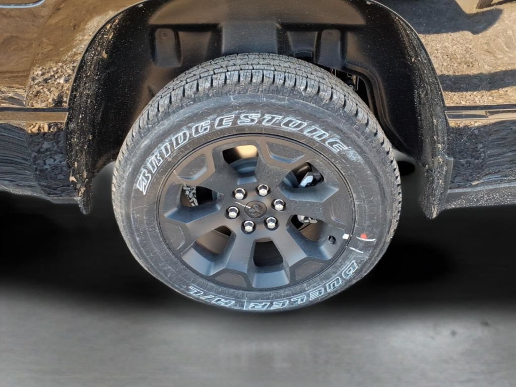 New 2026 RAM 1500 Express AWD/4WD image 11