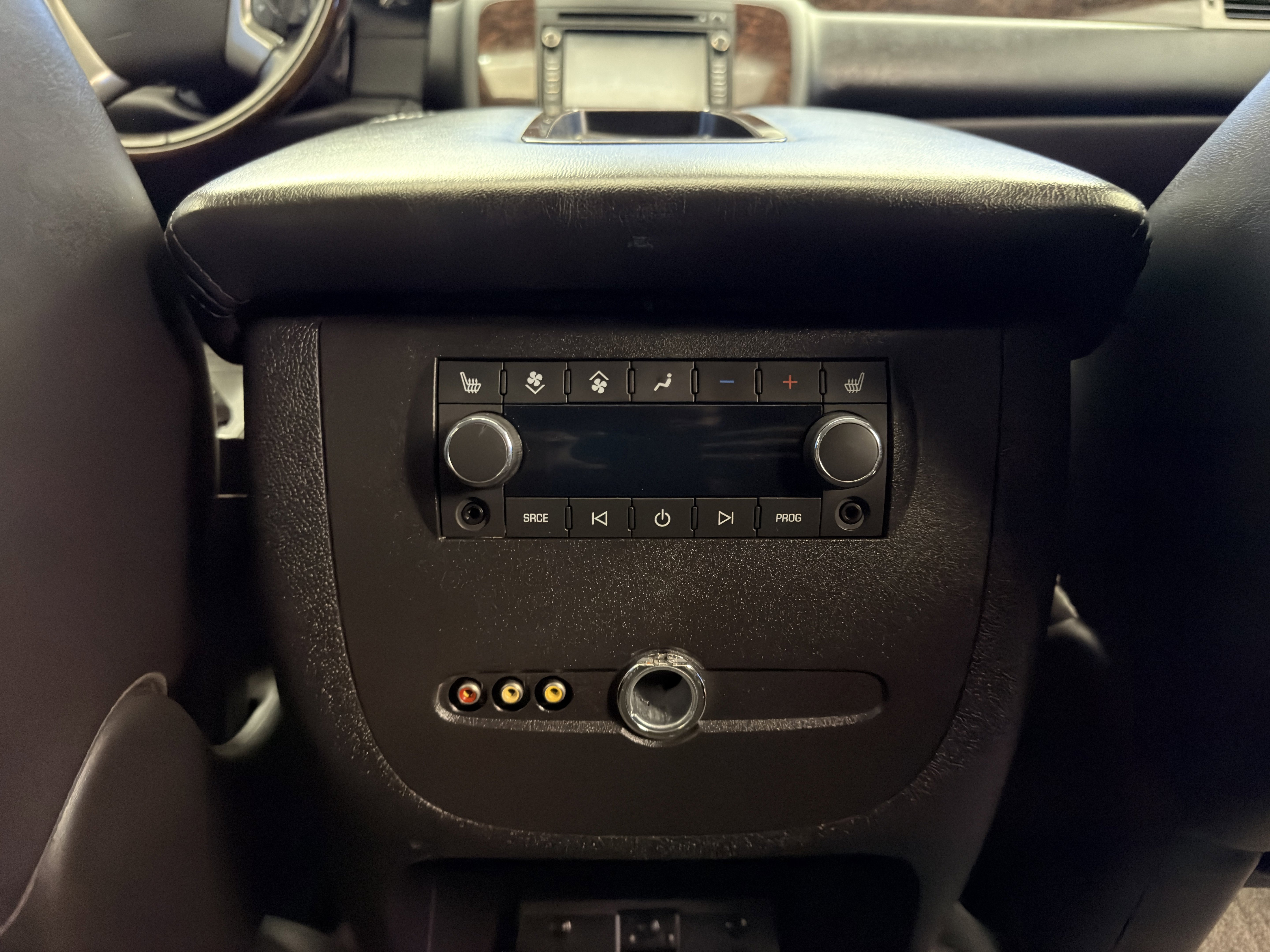 Used 2008 GMC Yukon Denali image 30