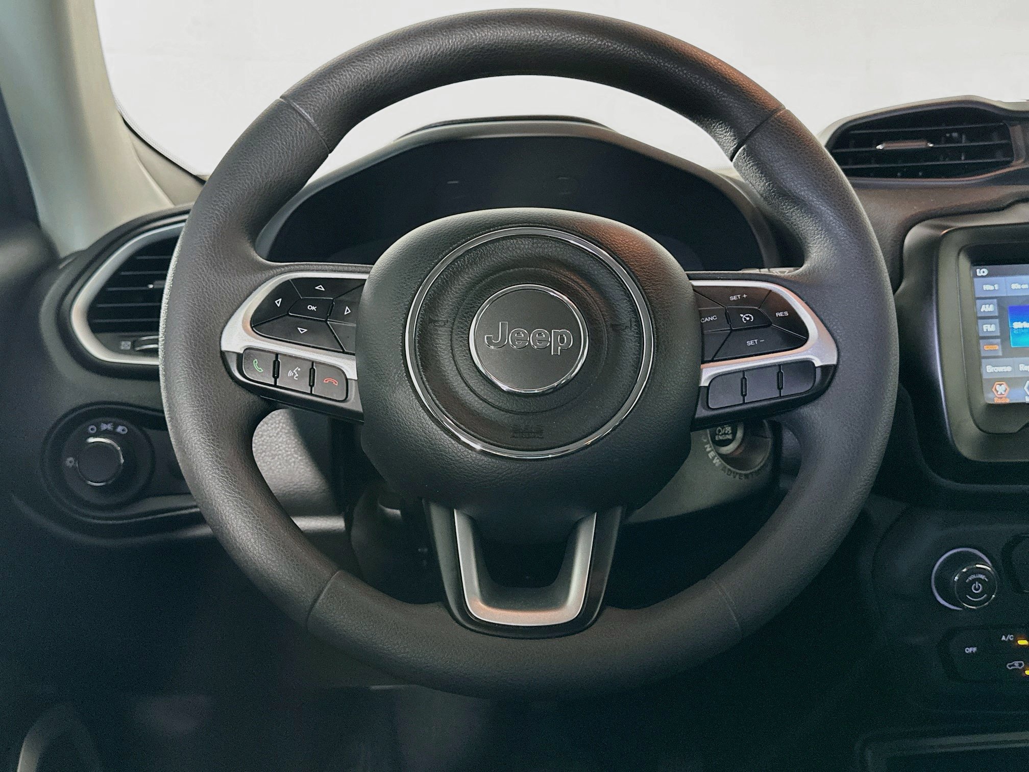 Used 2021 Jeep Renegade Sport FWD image 18
