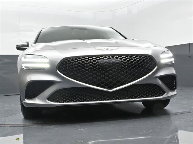 Used 2025 Genesis G70 3.3T Advanced RWD image 32
