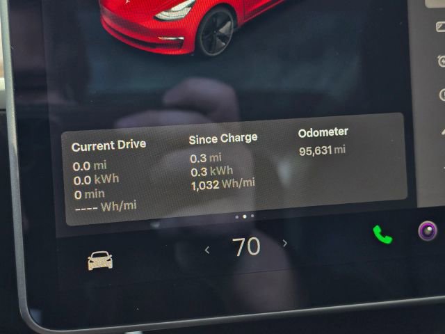 Used 2018 Tesla Model 3 image 27