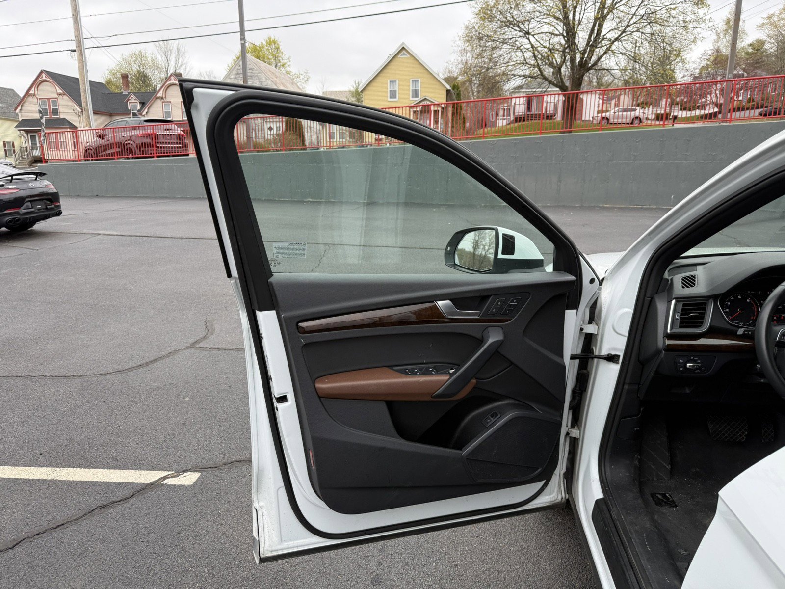 Used 2020 Audi Q5 2.0T Premium w/ Convenience Package AWD/4WD image 13