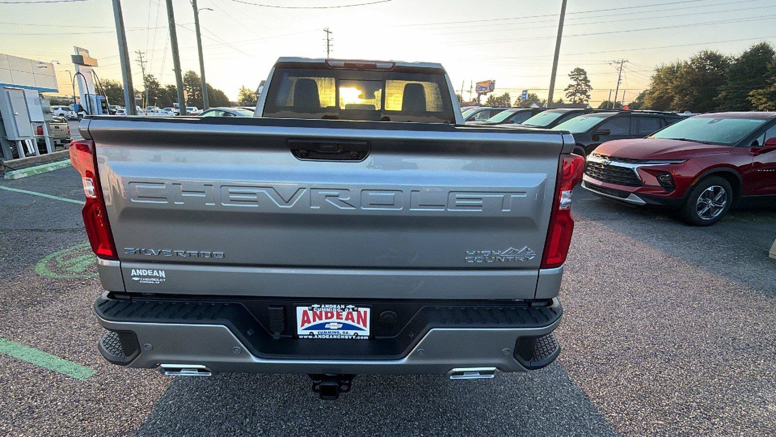 New 2026 Chevrolet Silverado 1500 High Country w/ Z71 Off-Road Package AWD/4WD image 10