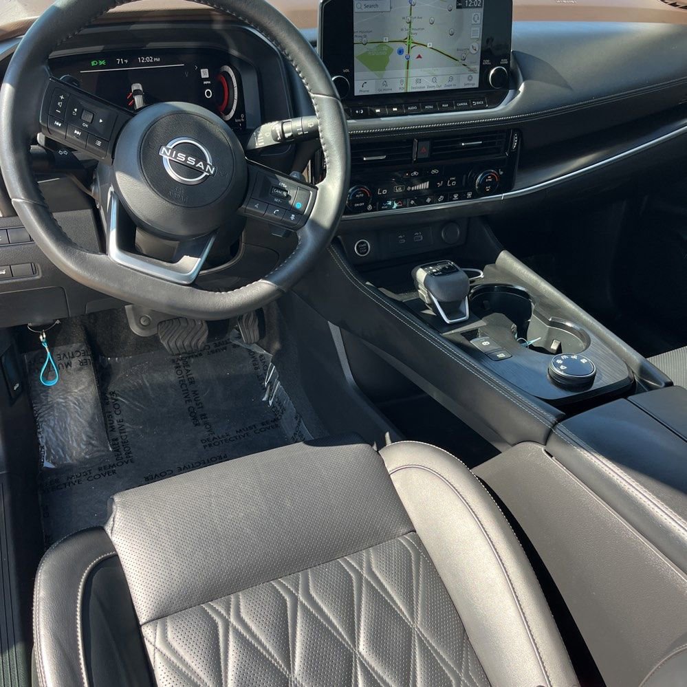 Used 2023 Nissan Rogue Platinum w/ Platinum Premium Package image 12