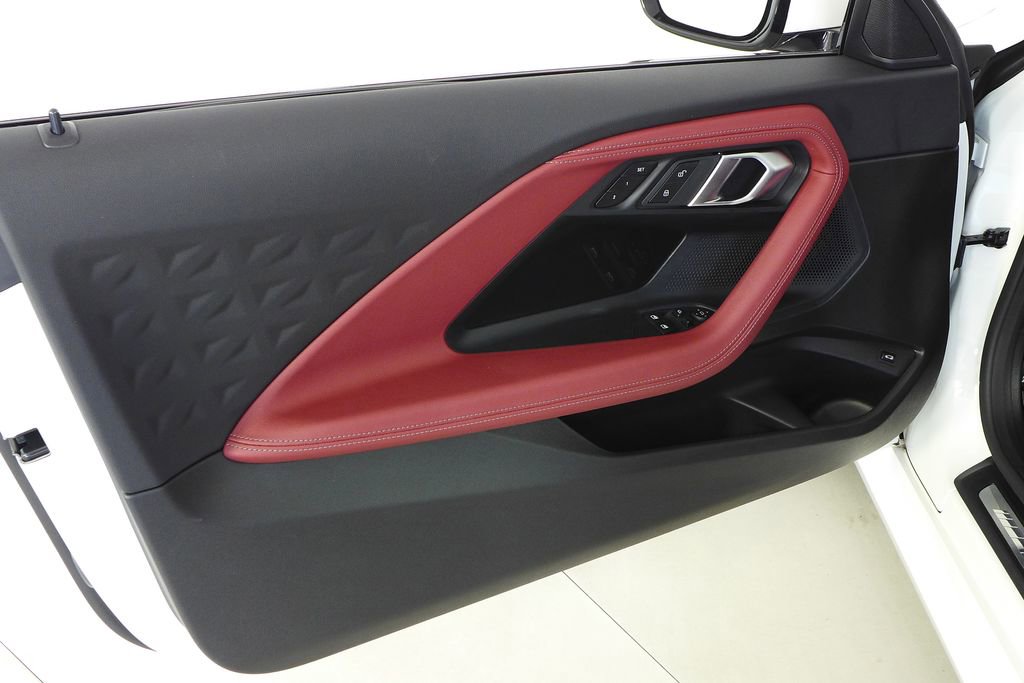 Used 2025 BMW 230i Coupe w/ M Sport Package image 11