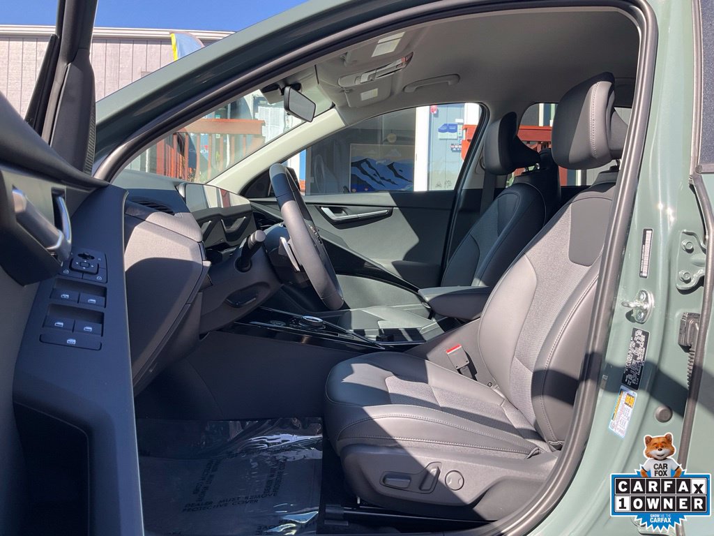 Used 2025 Kia Niro Wind w/ Wind Preserve Package FWD image 8