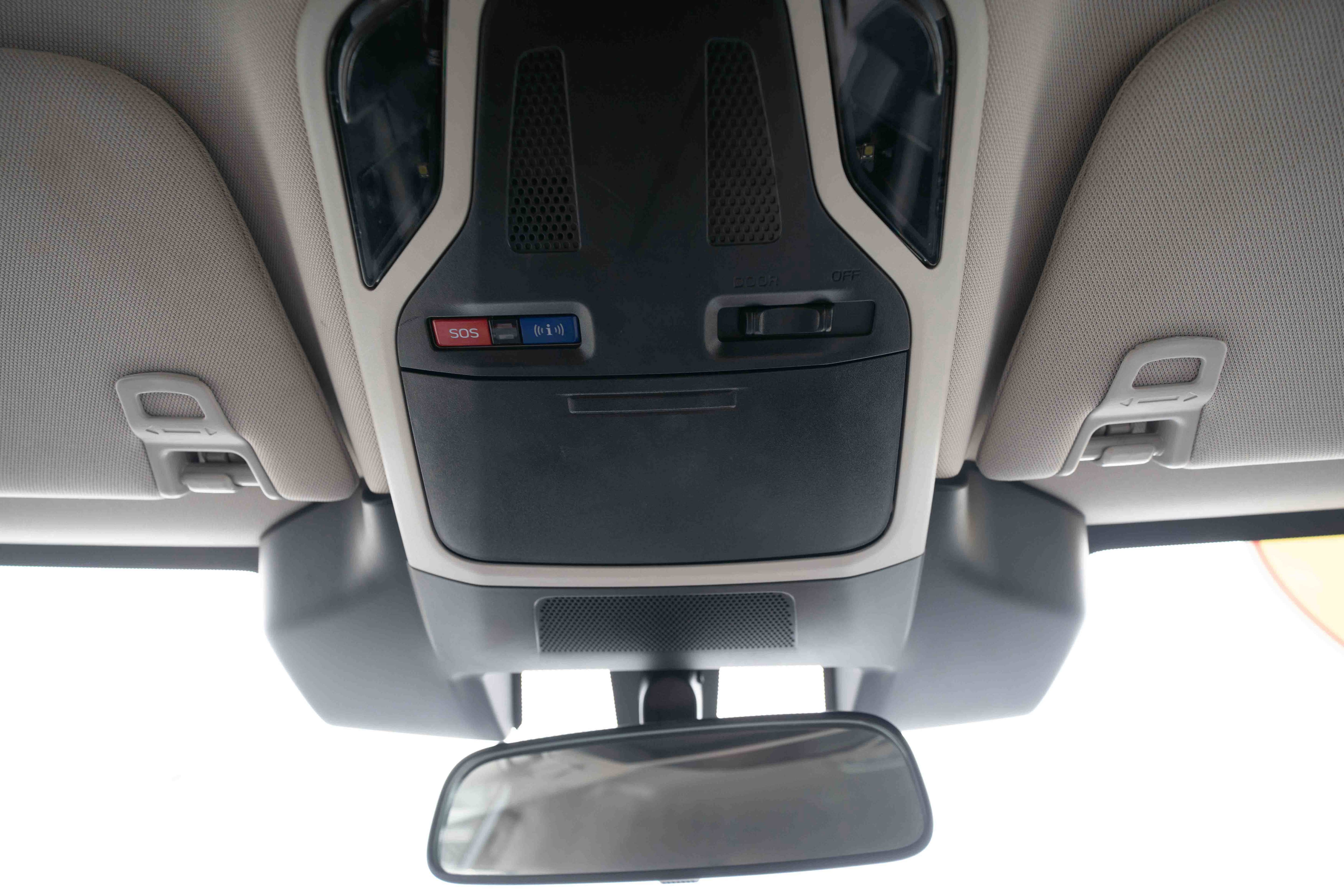 Used 2024 Subaru Outback Premium AWD/4WD image 17