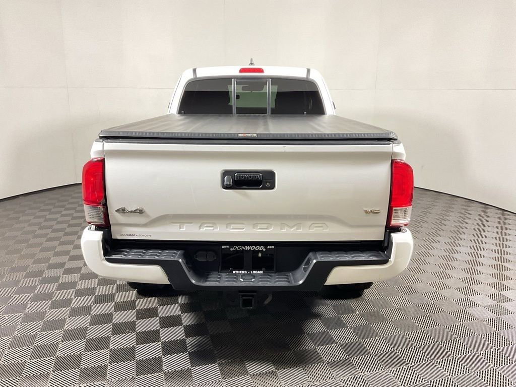 Used 2020 Toyota Tacoma SR image 11