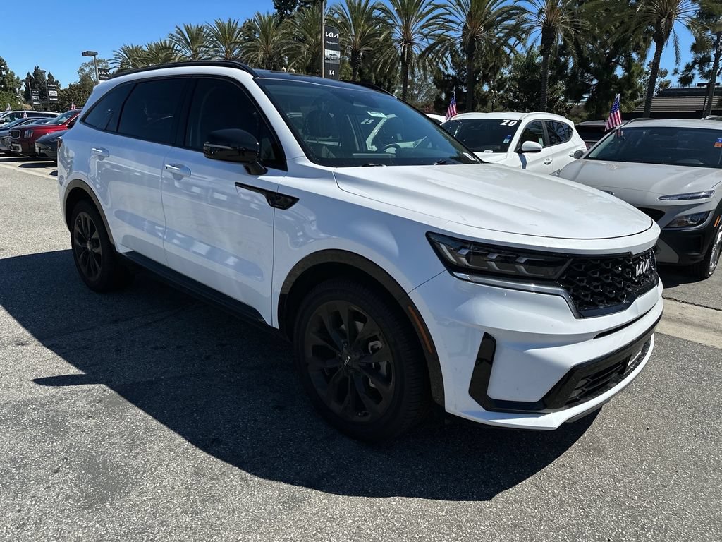 Certified 2023 Kia Sorento SX FWD image 7